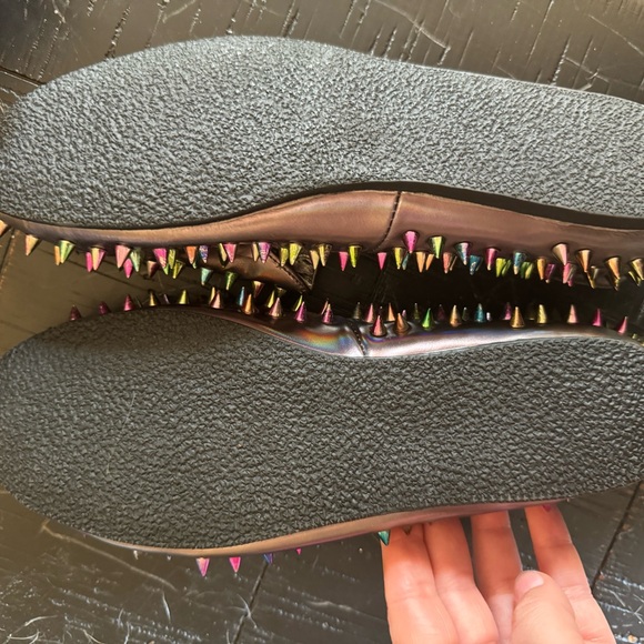 UNIF Hellraiser Rainbow Metallic Spike Flats - Picture 8 of 9